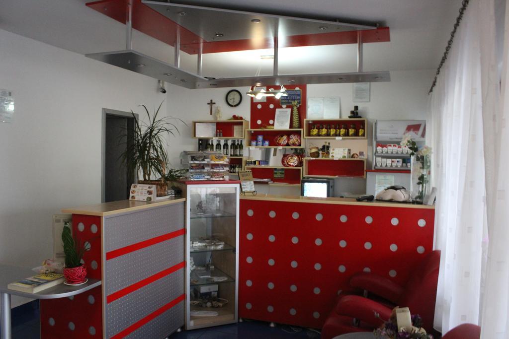 Motel Select Máréfalva Kültér fotó